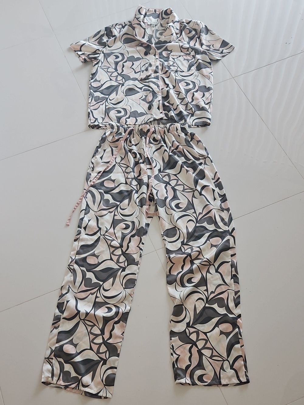Como Sleep Satin Women's Pajama Set In Pink Black, Gray & Cream